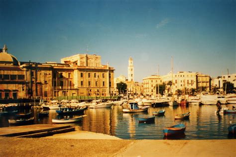 tutto bari|More.